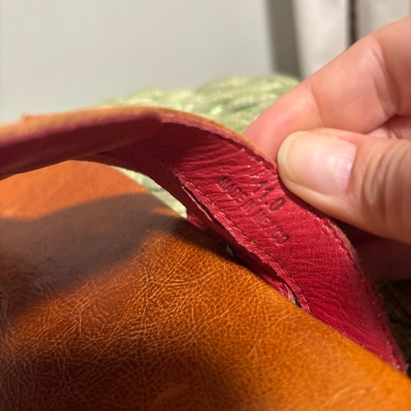 Bed Stu Yoli White/Tan Leather Triple Banded Slip On Thong Comfort Aztec Sandals - Picture 7 of 10